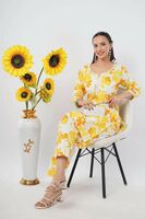 Women's Kurta & Pyjama Set