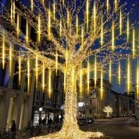 Desidiya Meteor LED Curtain String Lights