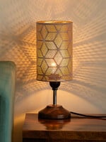 ExclusiveLane Peach Table Lamp